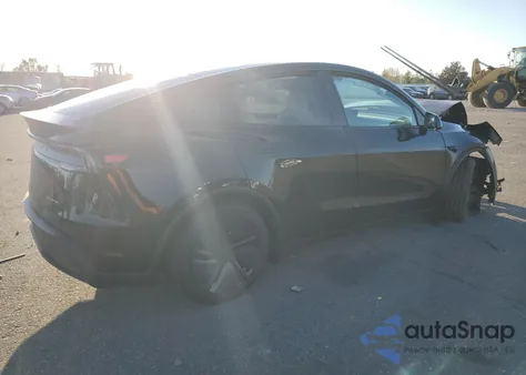 2026 Tesla Model Y z USA, uszkodzony, nr VIN 7SAYGDEE8TA475573